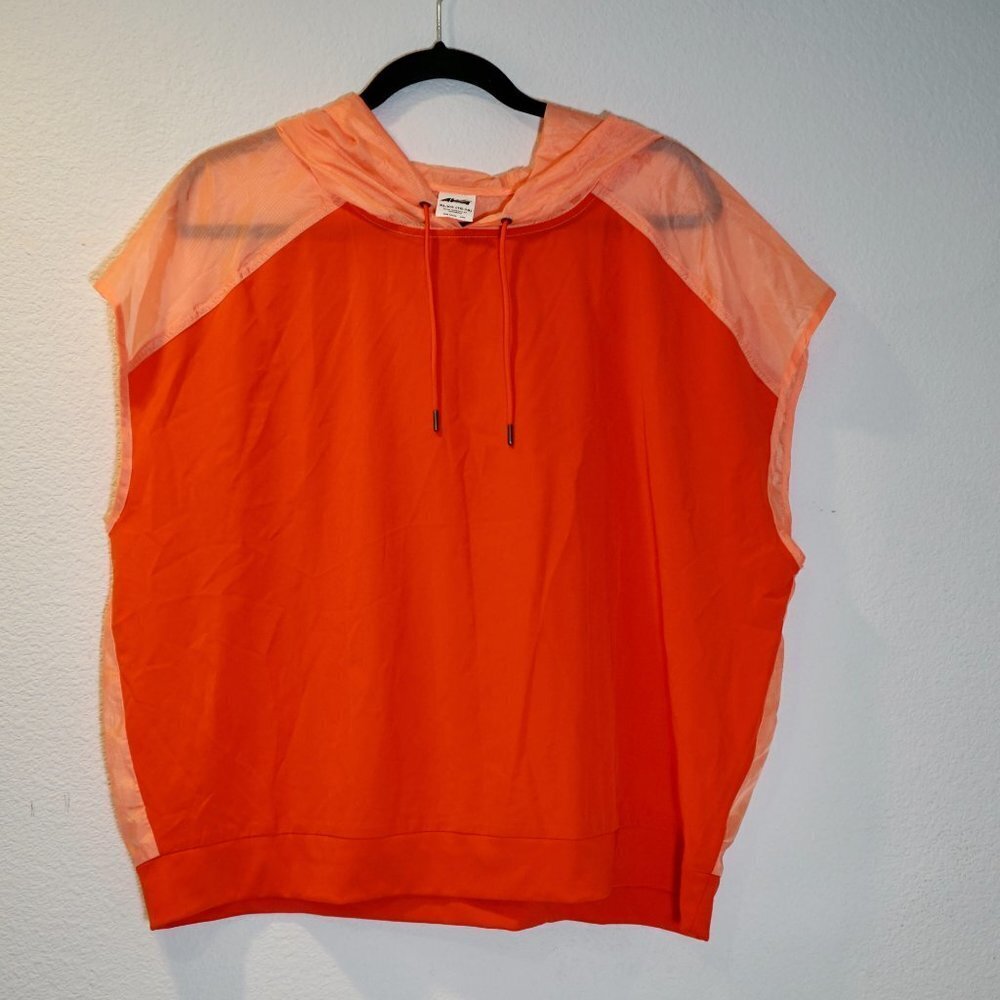 Avia Two Tone Hooded Sleeveless Drawstring Athletic Workout Top Windbreaker